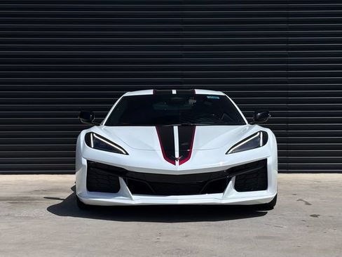Used 2025 Chevrolet Corvette Z06 w/ Stealth Interior Trim Package RWD image 10