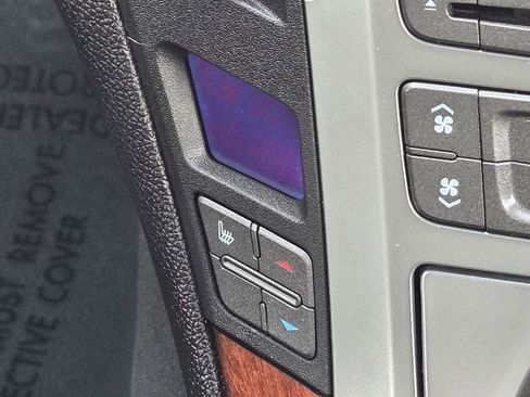 Used 2010 Cadillac CTS Luxury image 23