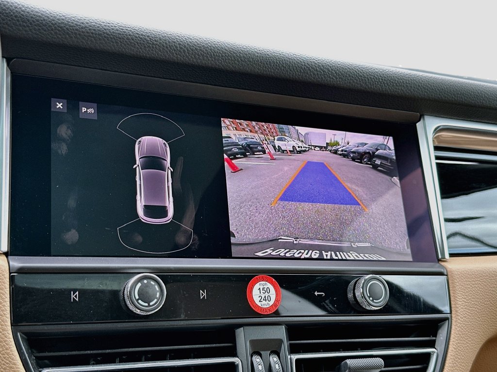 Certified 2024 Porsche Macan S AWD/4WD image 16