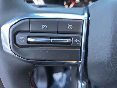 New 2026 GMC Canyon Denali w/ LPO, Denali Black Edition image 18