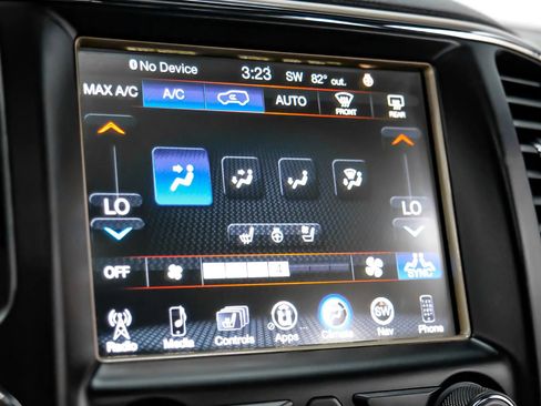 Used 2015 Jeep Grand Cherokee Overland AWD/4WD image 45