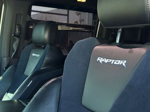 Used 2020 Ford F150 Raptor w/ Equipment Group 802A Luxury image 15