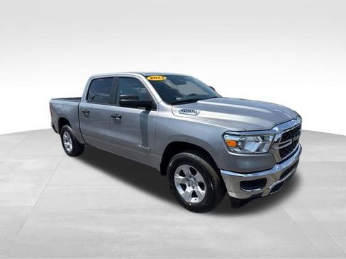 Used 2023 RAM 1500 Big Horn AWD/4WD image 3