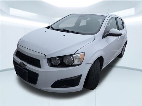 Used 2012 Chevrolet Sonic LS image 5