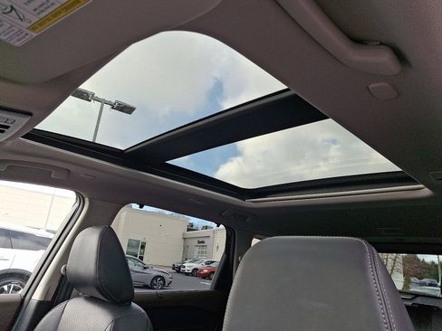 Used 2023 Nissan Rogue Platinum w/ Platinum Premium Package image 14