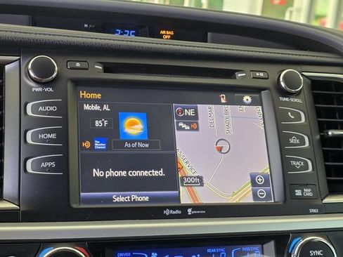 Used 2015 Toyota Highlander XLE FWD image 20