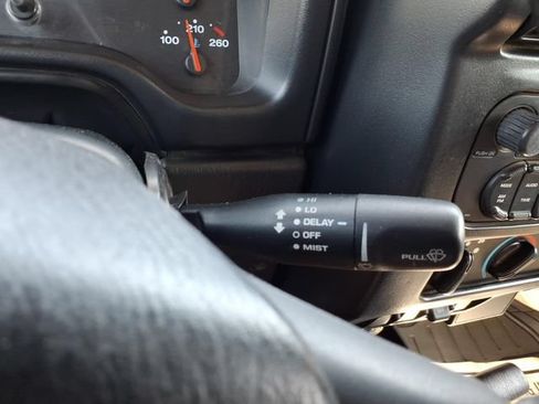 Used 2005 Jeep Wrangler SE AWD/4WD image 22