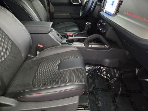 Certified 2024 Ford Bronco Raptor w/ Interior Carbon Fiber Pack 6 AWD/4WD image 15