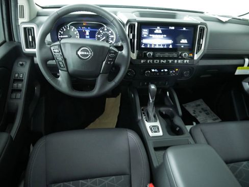 New 2026 Nissan Frontier SV w/ All-Weather Content Package AWD/4WD image 22