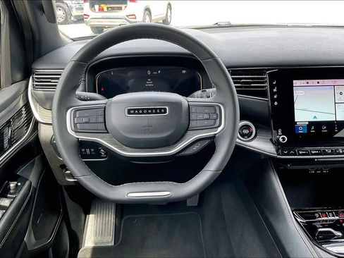 Used 2024 Jeep Wagoneer L Series II w/ Flexible Seating Group image 8