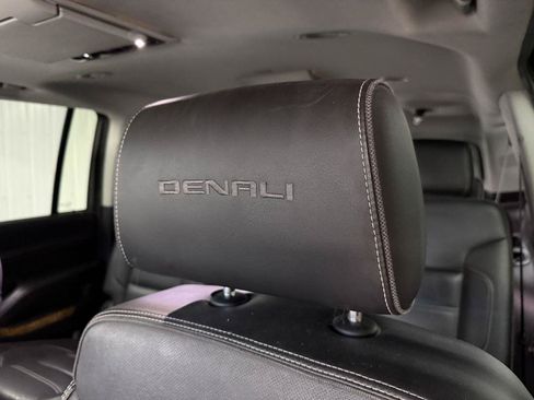 Used 2017 GMC Yukon XL Denali w/ Open Road Package AWD/4WD image 15