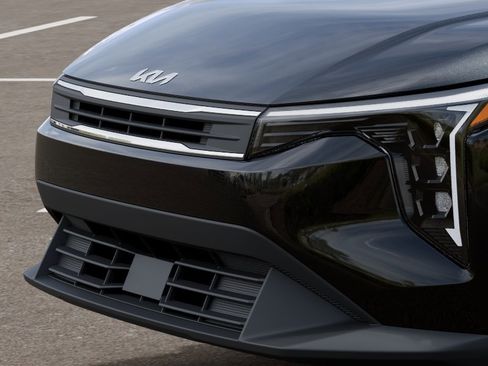 New 2026 Kia K4 LX FWD image 12