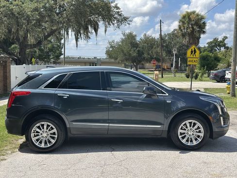 Used 2019 Cadillac XT5 FWD image 6