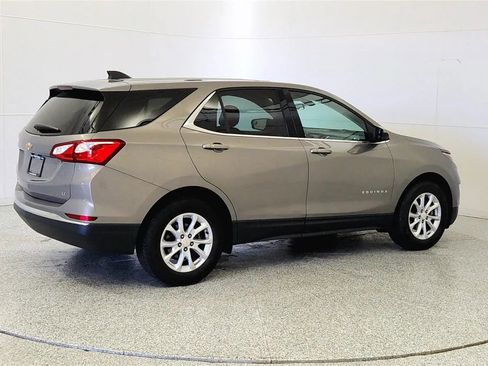 Used 2019 Chevrolet Equinox LT FWD image 7