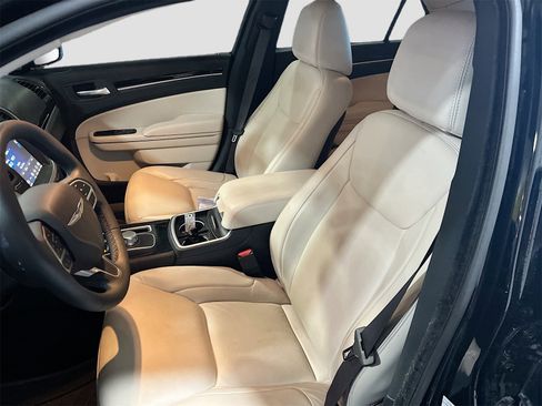 Used 2023 Chrysler 300 Touring L w/ Popular Equipment Group image 22