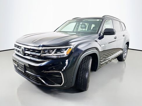 Used 2021 Volkswagen Atlas SE w/ Panoramic Sunroof Package AWD/4WD image 3