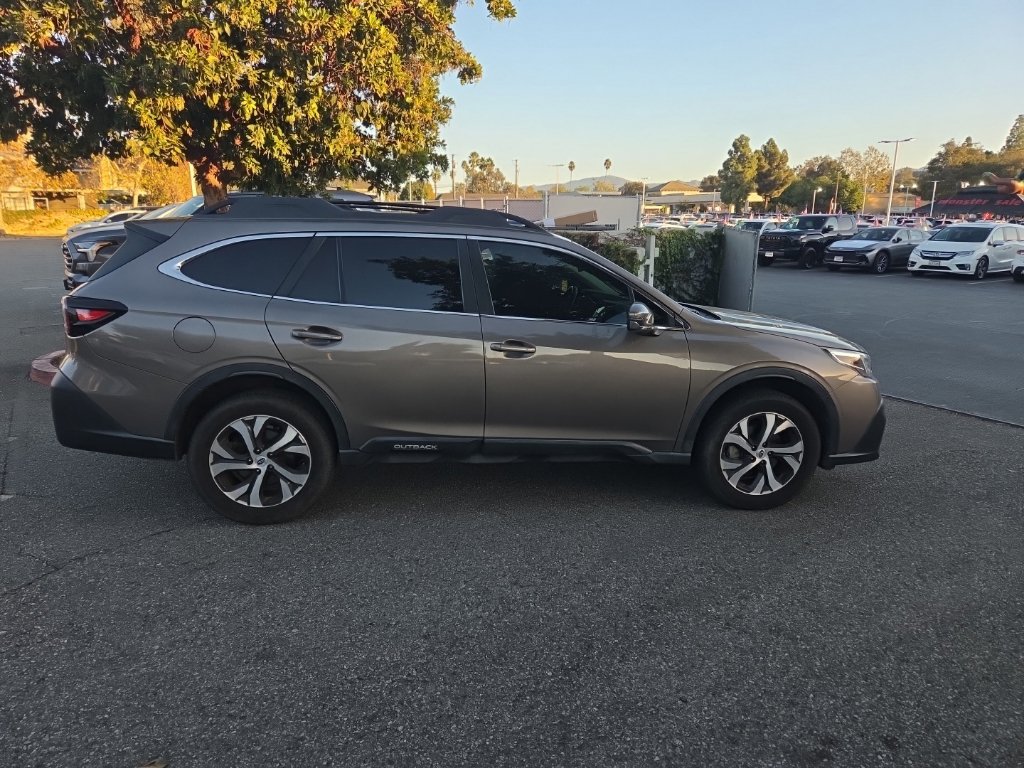 Used 2022 Subaru Outback Limited AWD/4WD image 6