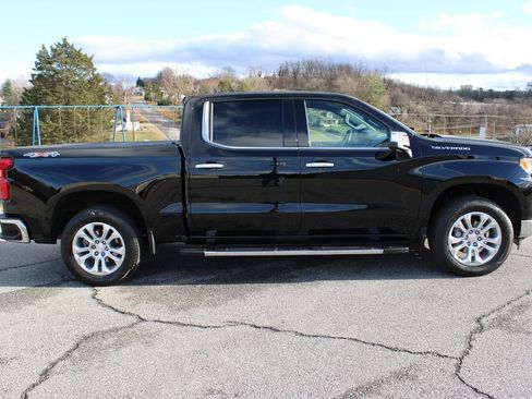 Used 2024 Chevrolet Silverado 1500 LTZ image 10