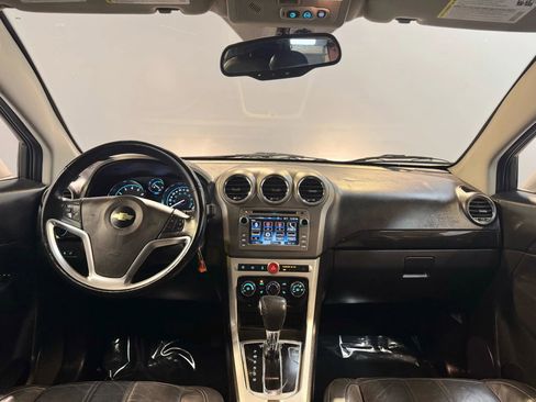 Used 2014 Chevrolet Captiva Sport LT w/ Convenience Package image 9