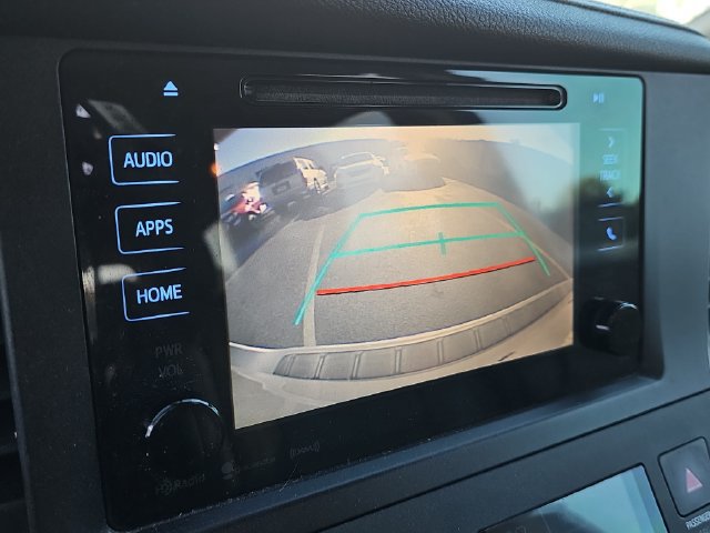 Used 2016 Toyota Sienna XLE FWD image 19