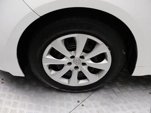 Certified 2024 Toyota Corolla LE image 4