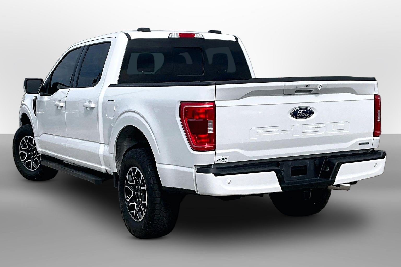 Used 2022 Ford F150 XLT w/ Equipment Group 302A High AWD/4WD image 10