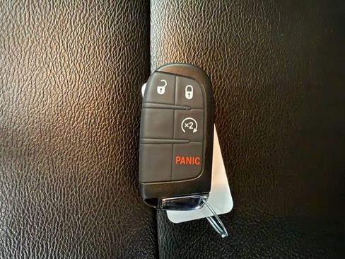 Used 2024 Jeep Compass Limited image 24