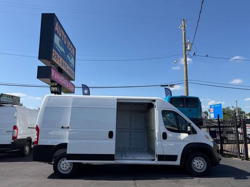 Used 2023 RAM ProMaster 3500 FWD image 5