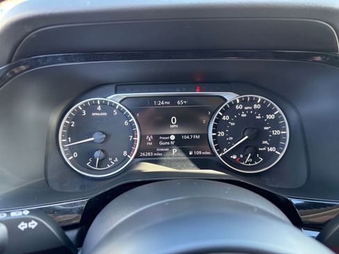 Used 2025 Nissan Pathfinder SV image 42