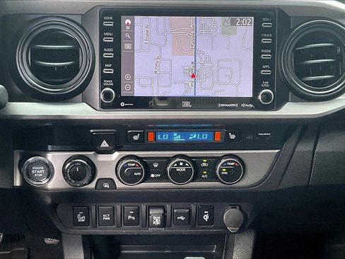 Used 2023 Toyota Tacoma Limited image 9