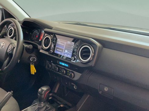 Certified 2023 Toyota Tacoma SR AWD/4WD image 33