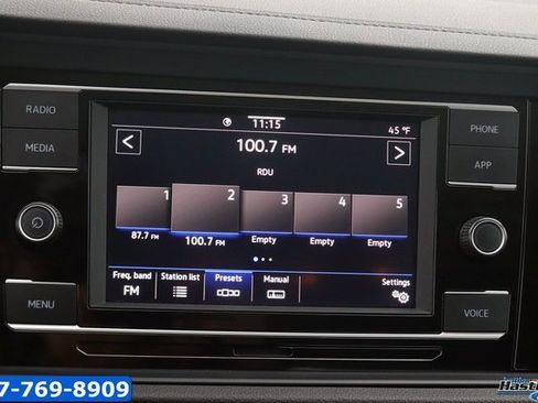 Used 2022 Volkswagen Jetta SE image 27