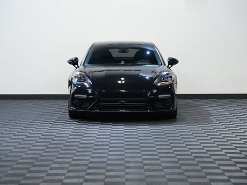 Used 2017 Porsche Panamera Turbo w/ Carbon Fiber Interior Package AWD/4WD image 4