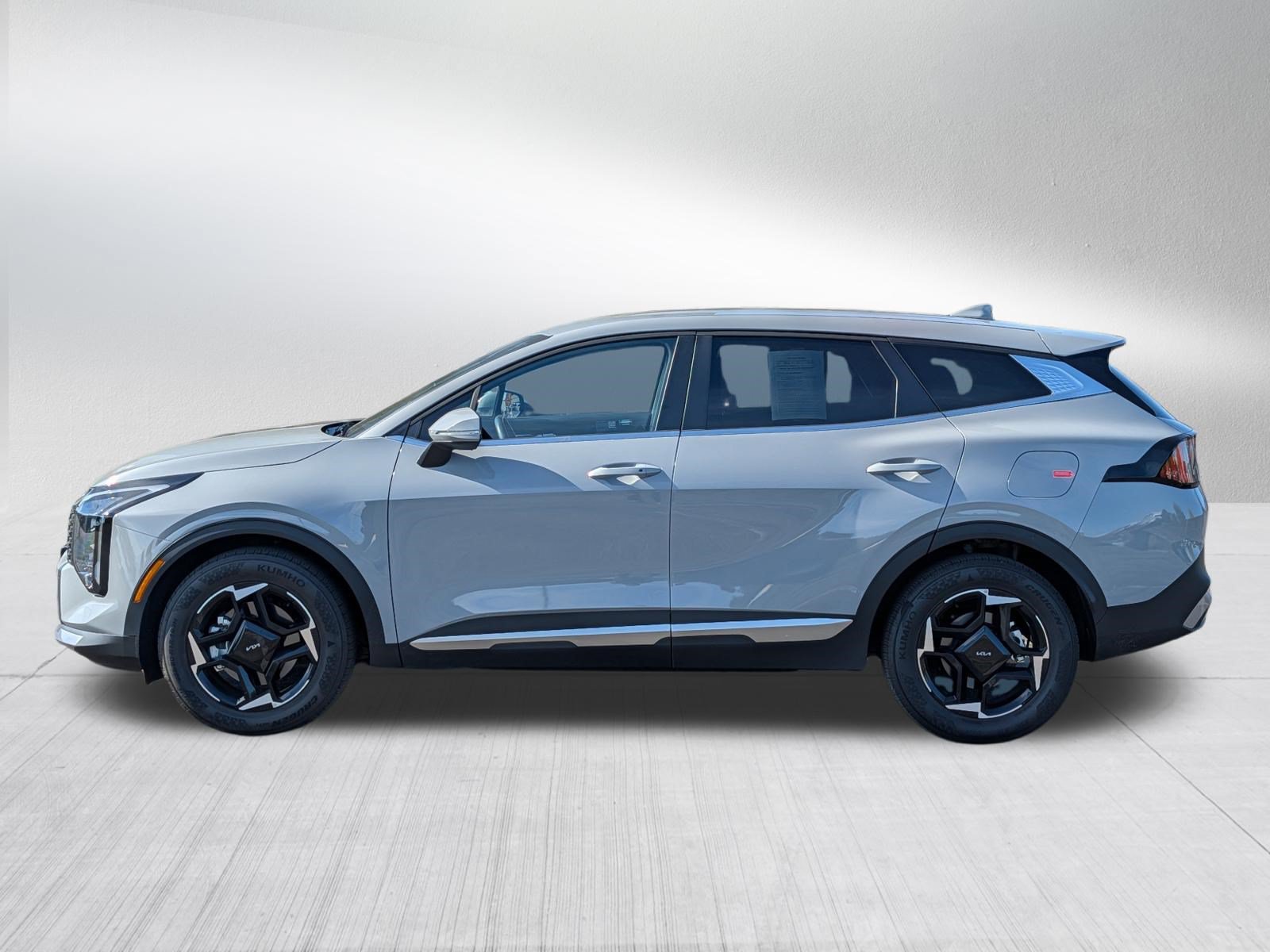 Certified 2026 Kia Sportage EX FWD image 4
