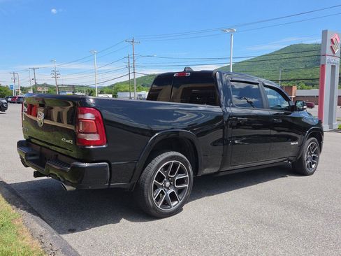 Used 2019 RAM 1500 Laramie AWD/4WD image 3