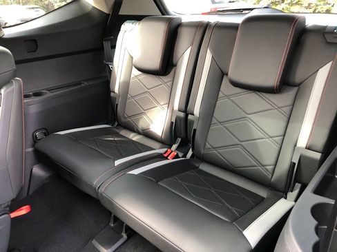 New 2026 Volkswagen Atlas Peak Edition AWD/4WD image 37
