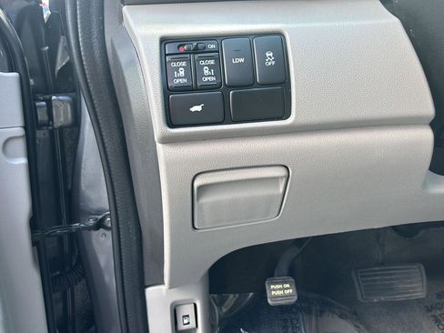 Used 2016 Honda Odyssey EX-L image 32