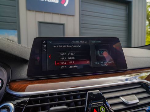 Used 2017 BMW 540i xDrive image 20