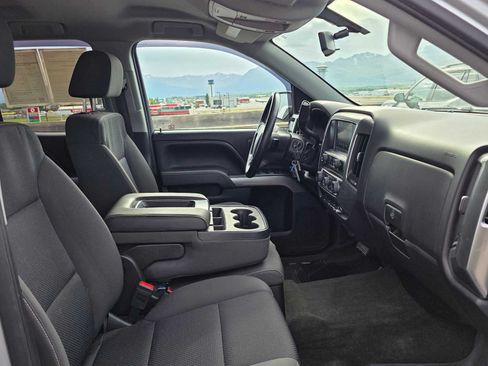 Used 2017 Chevrolet Silverado 1500 LT w/ All Star Edition AWD/4WD image 11
