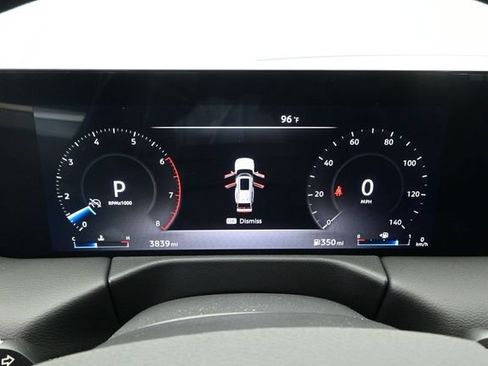 Used 2026 Nissan Armada SV RWD image 7