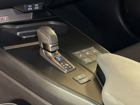 Certified 2025 Lexus UX 300h 300h Premium w/ Accessory Package (Z1) image 19