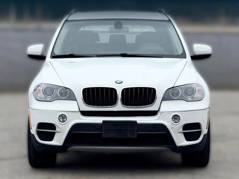 Used 2013 BMW X5 xDrive35i image 4
