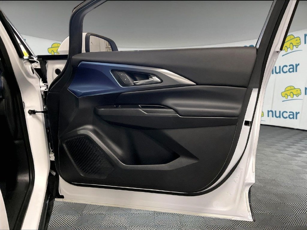 Used 2024 Chevrolet Equinox EV LT w/ LPO, Active Package FWD image 12