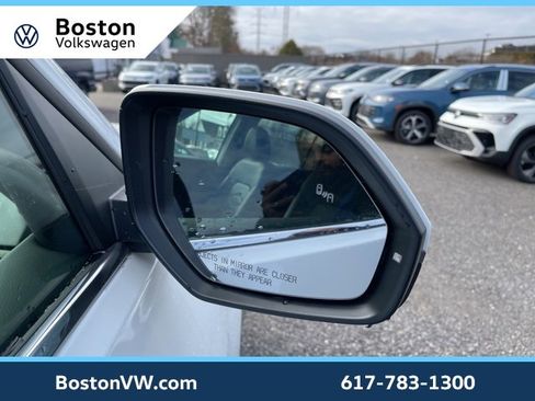 New 2026 Volkswagen Atlas SE image 7