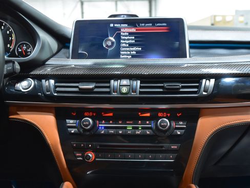 Used 2016 BMW X5 M image 29