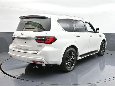 Used 2024 INFINITI QX80 Sensory w/ Cargo Package image 8
