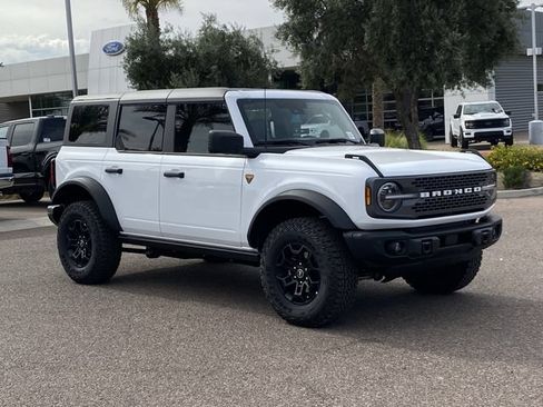 New 2026 Ford Bronco Badlands AWD/4WD image 8