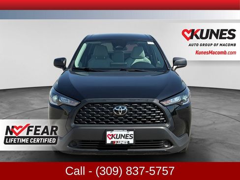 Used 2023 Toyota Corolla Cross L AWD/4WD image 2