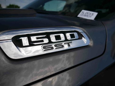 Used 2025 RAM 1500 Big Horn AWD/4WD image 15