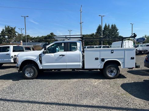 New 2026 Ford F250 XL w/ XL Chrome Package AWD/4WD image 1